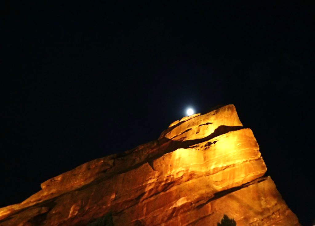 Moon at Red Rocks