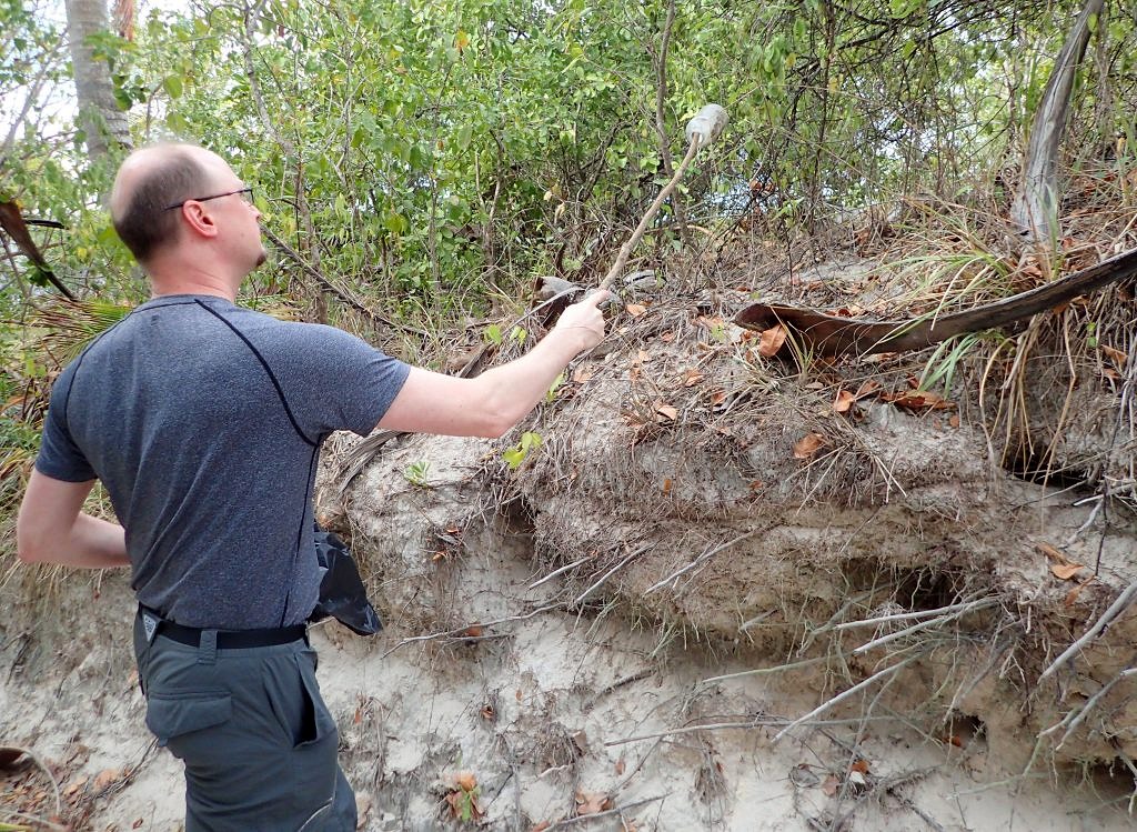 bahamas-elbow cay-clean up day