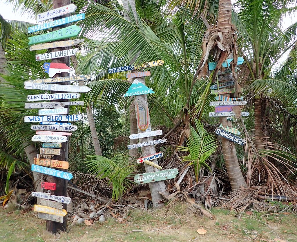 bahamas-hope town-signs