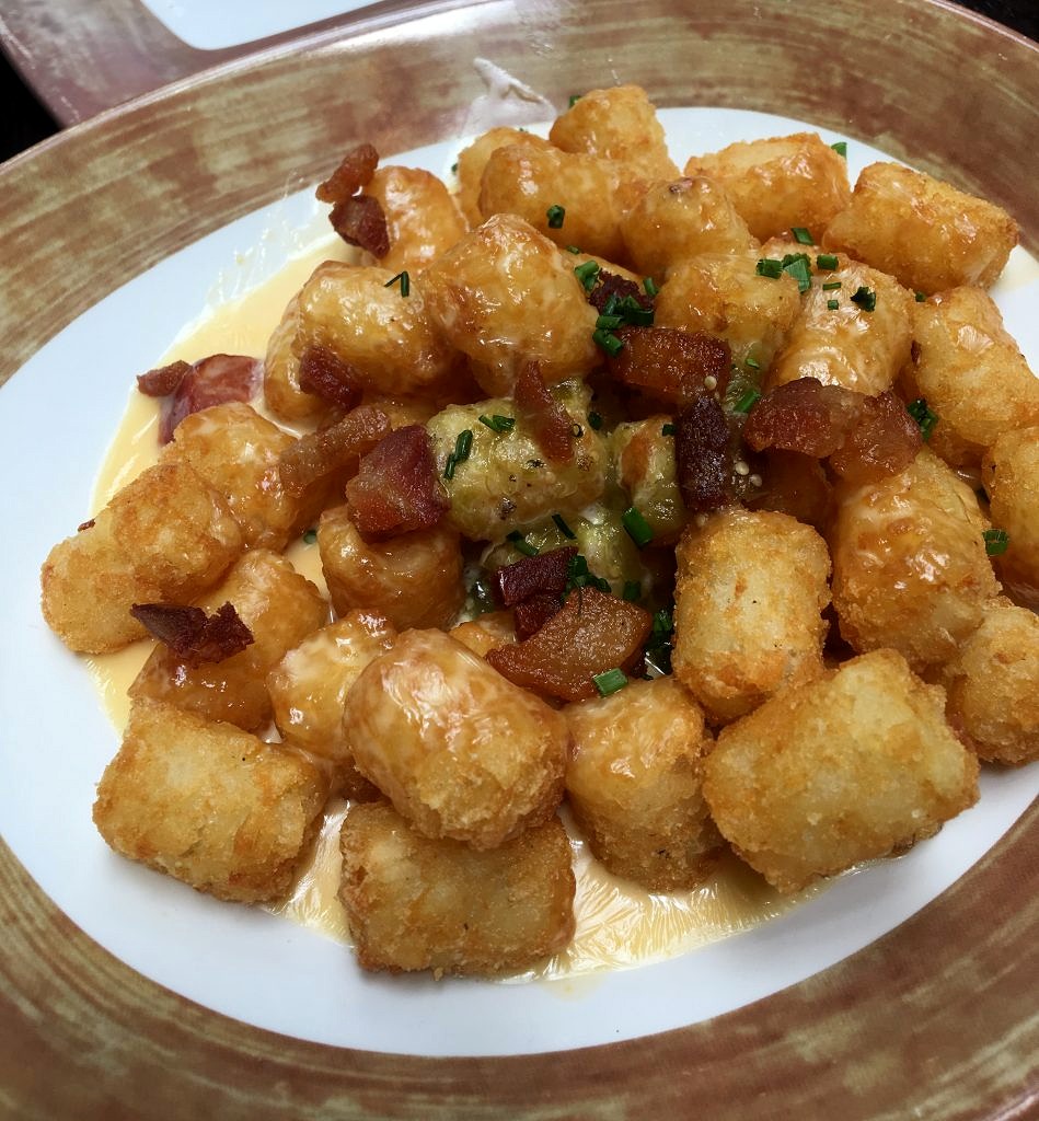 toothsome-totchos