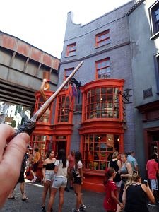 wizarding world-joke shop