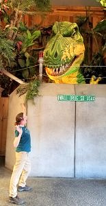 wall drug-dinosaur-obligatory traveler