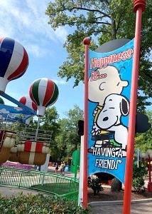 peanuts-theme park