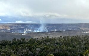 Eating in Volcanoes National Park-Kilaeau Volcano