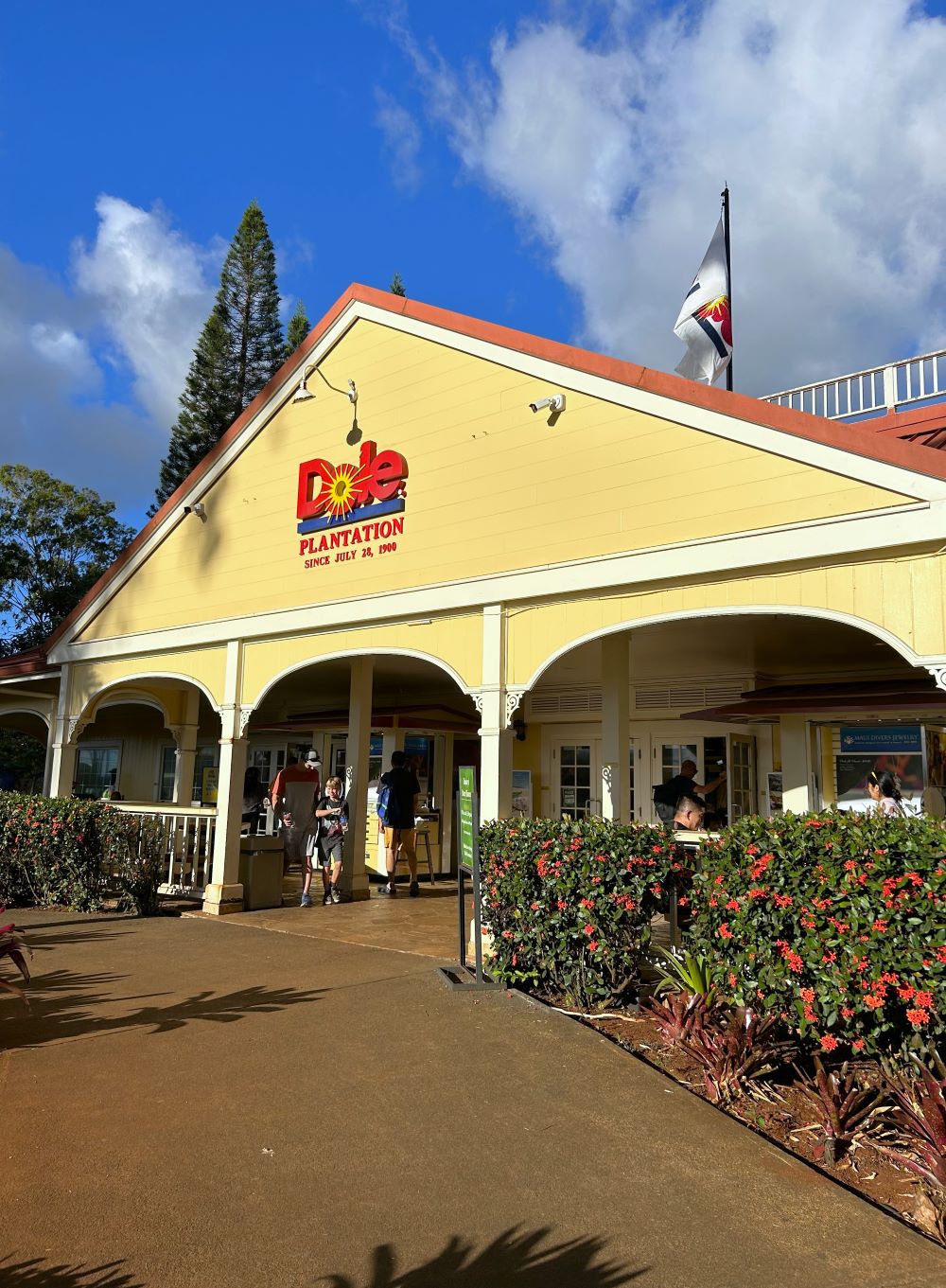 Visiting The Dole Pineapple Plantation-Hawaii